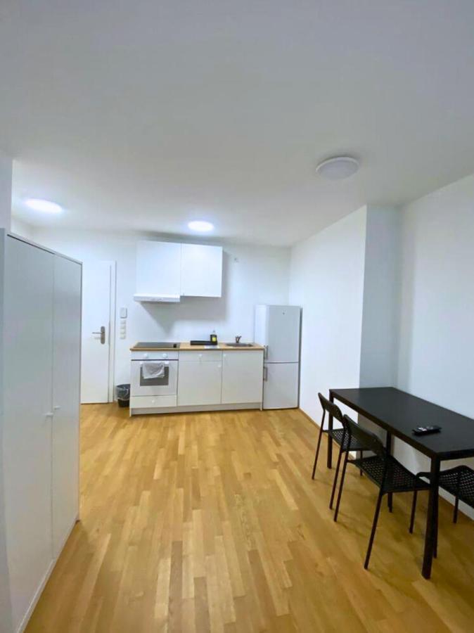 Vienna'S Danube Apartments Екстериор снимка